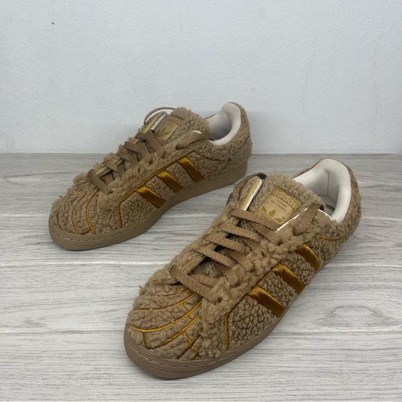 Adidas Superstar Conchas Furry Shoes Chocolate Brown Mens ID1636 Size 10 - Picture 2 of 9